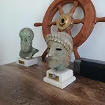 Alkaeos & Larnaca