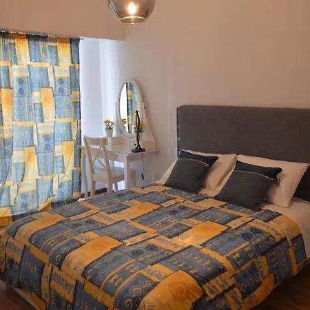 Alkaeos & Homestay szállás