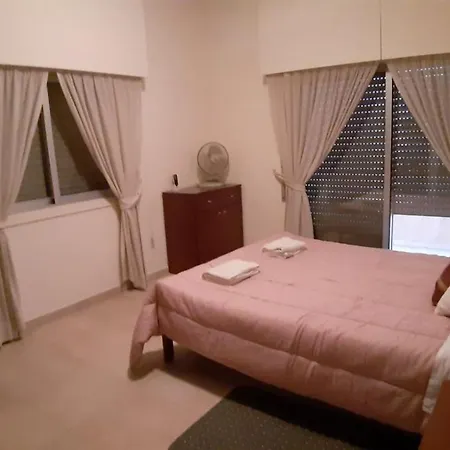 Alkaeos & Homestay szállás *