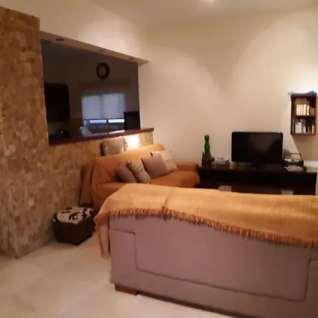 Alkaeos & Homestay szállás Lárnaka