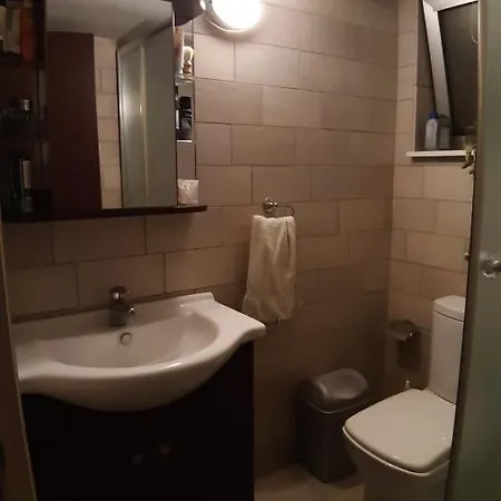 Alkaeos & Homestay szállás