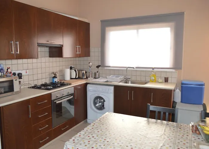 Alkaeos & Hotell Larnaca