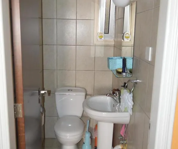 Hotell Alkaeos & Larnaca