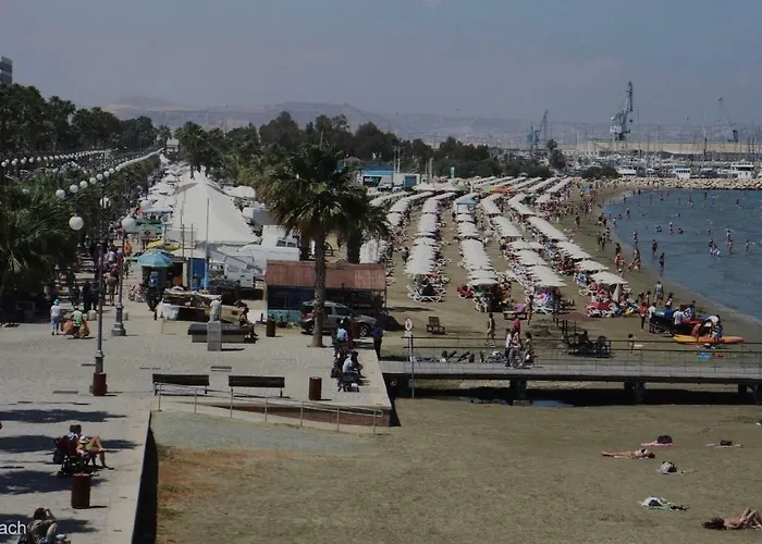 Alkaeos & Hotell Larnaca