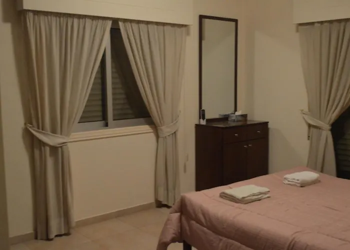 Alkaeos & Hotell Larnaca