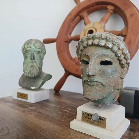 Otel Alkaeos & Larnaca