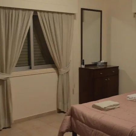 Alkaeos & Otel Larnaca